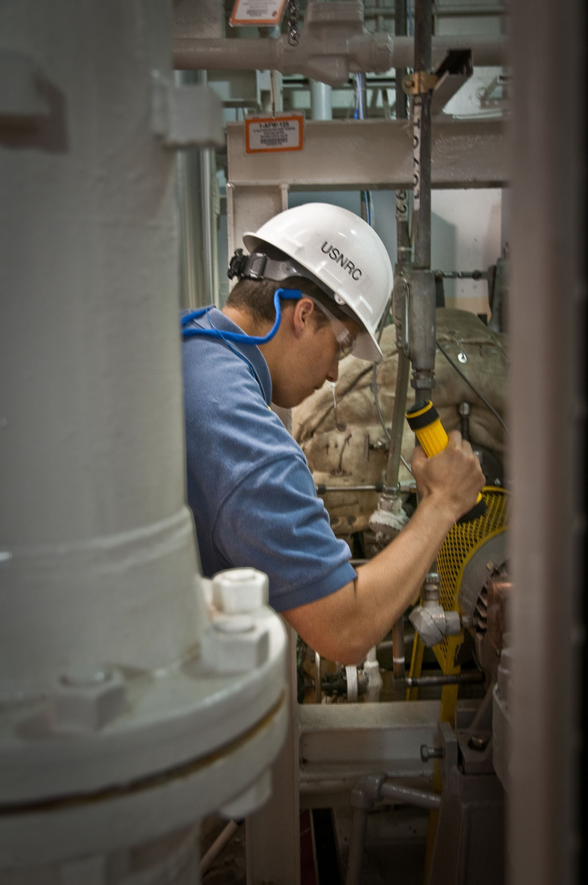 Quality control inside a clean and regulated industrial environment